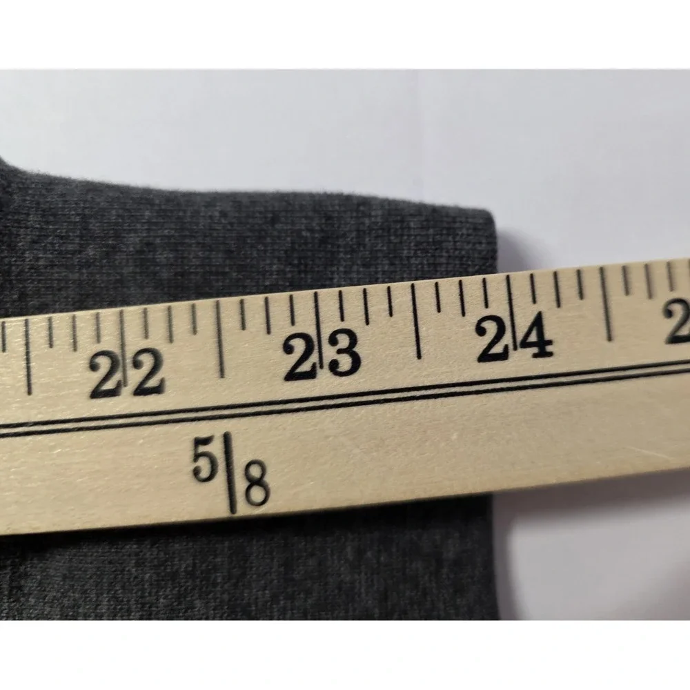 The North Face Mens Size L Gray Graphic Long Sleeve Hoodie‎